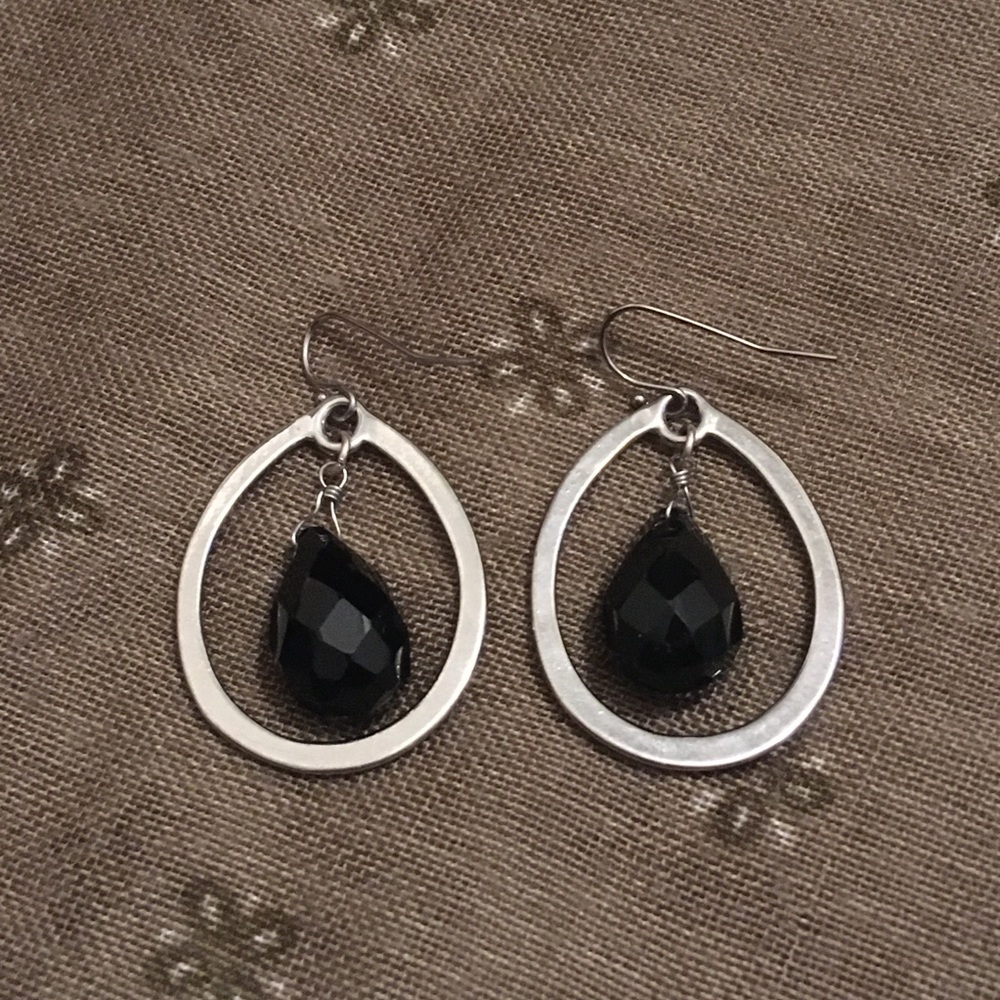 Vintage Silver Tone and Black Bead Dangle Hook Earrings - Picture 4 of 7